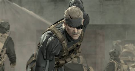 metal gear solid snake going into box|how did solid snake die.